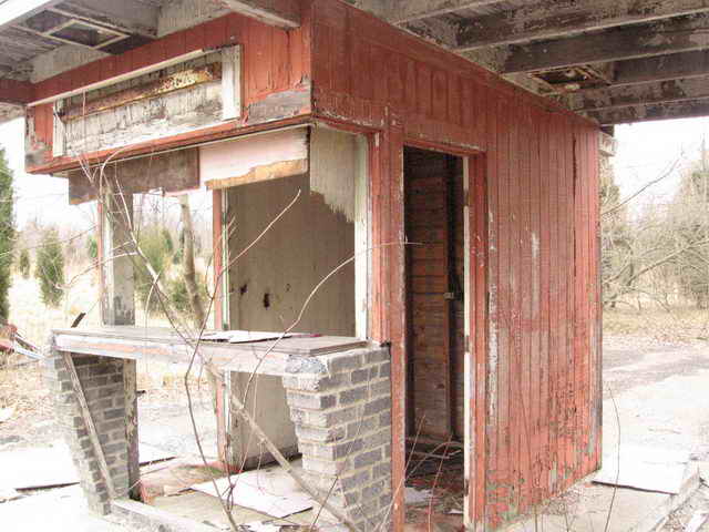 Lake Drive-In - 2006 Photo